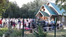 В Киеве защищали от сноса храм на Сырце