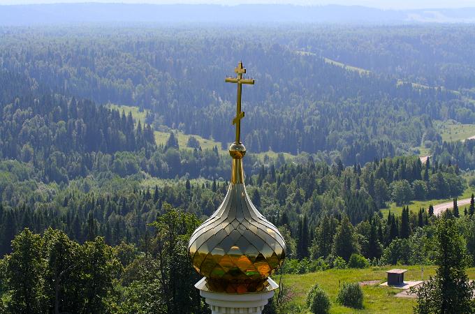 В селі Никифорівці Вінницької області віруючі відстояли свій храм
