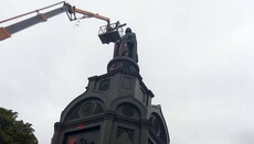 Памятник князю Владимиру не смогли очистить от красной краски