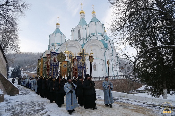 У Святогірській Лаврі зустріли великі святині Божої Матері (ФОТО)