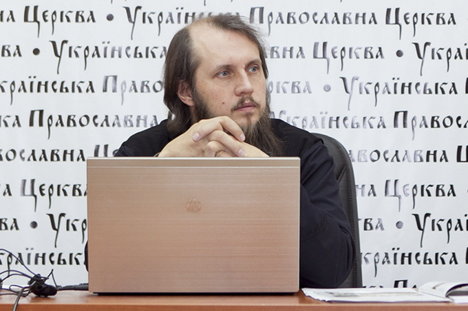 Навіщо нам два Різдва: єпископ УПЦ відповість онлайн на запитання українців