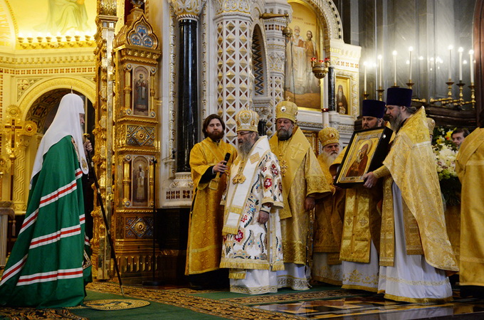 У восьму річницю своєї інтронізації Предстоятель РПЦ молився за мир в Україні