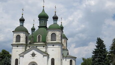 В Козельце нардепы передали храм Киевскому патриархату, несмотря на протесты верующих УПЦ