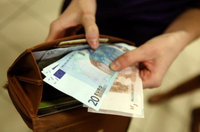 В Греции опубликовали данные о зарплатах священников