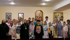 Афонський монах розповів київській молоді про життя в Пантелеімоновому монастирі