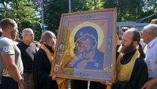 Над иконой Пресвятой Богородицы «Десятинная» в Черновцах произошло чудо (ВИДЕО)
