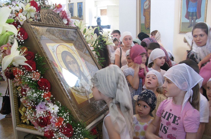 Чудотворні ікони продовжують хресний хід по єпархіях УПЦ (ГРАФІК)