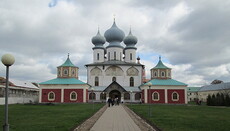 В Тихвинском монастыре почтили чудотворный образ Божией Матери