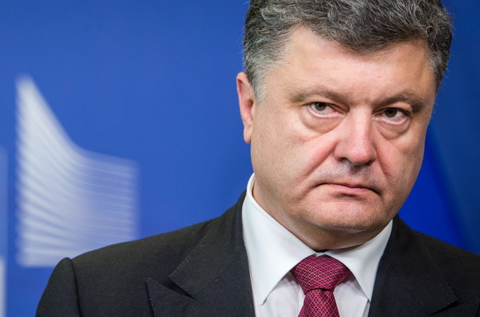 Порошенко продовжує спроби втрутитись у справи Церкви
