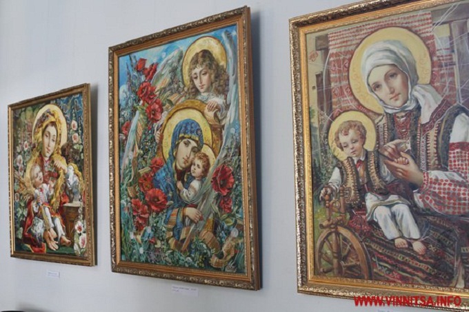 У Вінниці виставили унікальні ікони народного художника