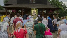 Появилось новое видео бесчинств униатов в Коломые (ВИДЕО)