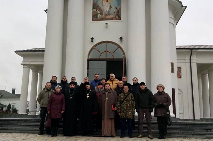 УПЦ КП похизувалась у ЗМІ і соцмережах, як порушила закон у Батурині
