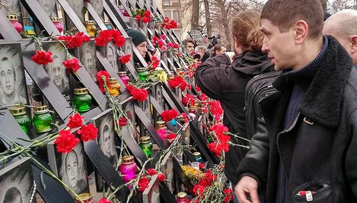 РКЦ: можно было бы давно закончить войну, но власть думает только о бизнесе