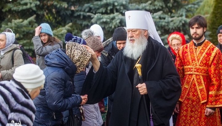 Одесский митрополит УПЦ обратился к верующим с просьбой помочь нуждающимся