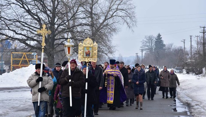 В Нежинской епархии УПЦ состоялось шествие в память о трагедии села Козары