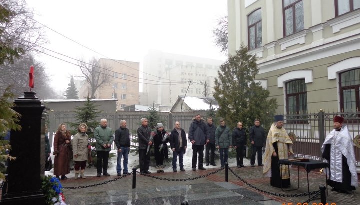Харків: біля братської могили жертв фашизму пройшло заупокійне богослужіння