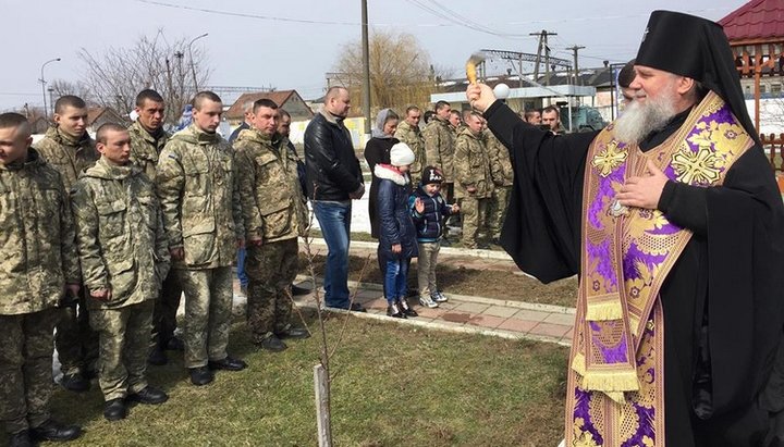 Військові відзначили патріотичну діяльність Мукачівської єпархії УПЦ