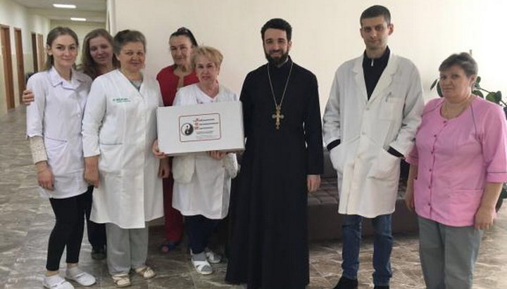 Прихожане храма в Киеве приобрели уникальный прибор для клиники