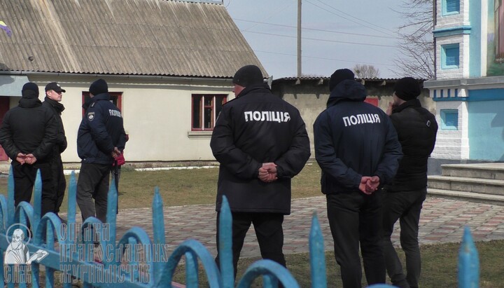 У пострадавшей при захвате храма в Птичьей серьезные травмы головы, – УПЦ