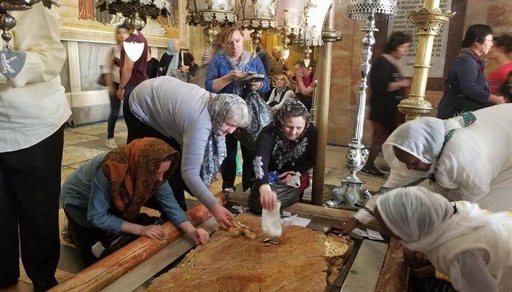 Парафіяни захоплених храмів УПЦ розповіли про молитву на Святій Землі