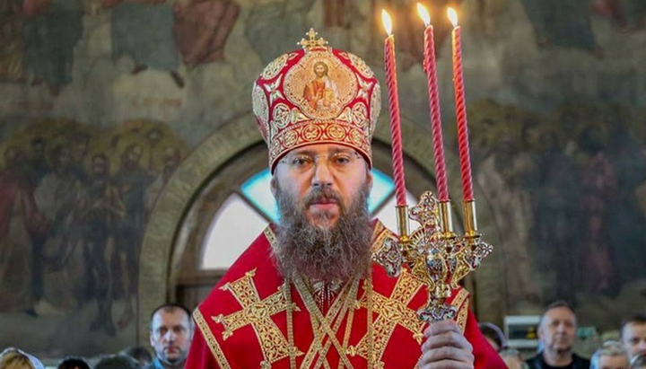 Митрополит Антоній порадив, як правильно вшанувати покійних на Радоницю