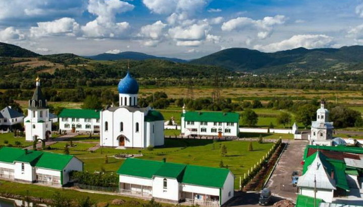 По святым местам: 5 удивительных монастырей Украины