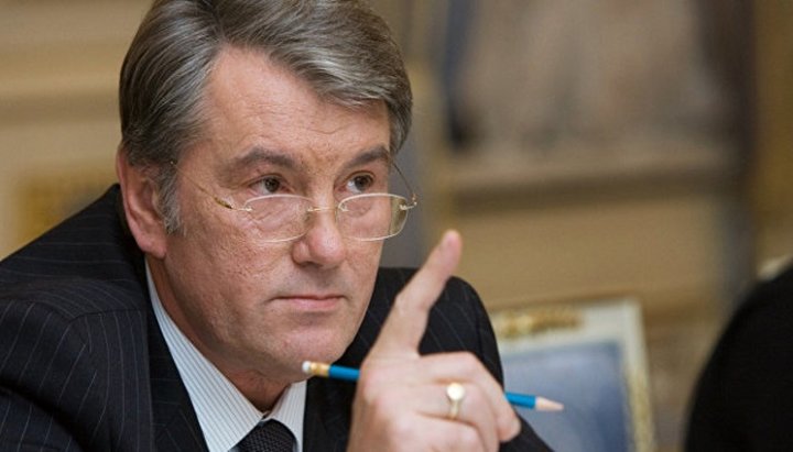 Ющенко: Украинцы должны уважать национальную Церковь