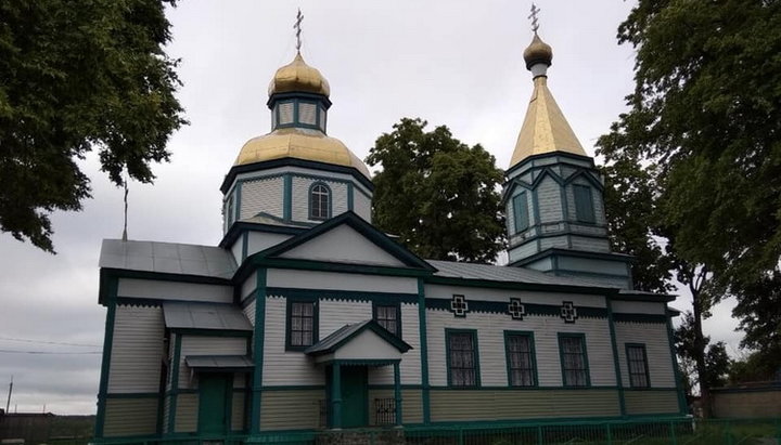 Храм УПЦ в с. Ворсовка Малинского района