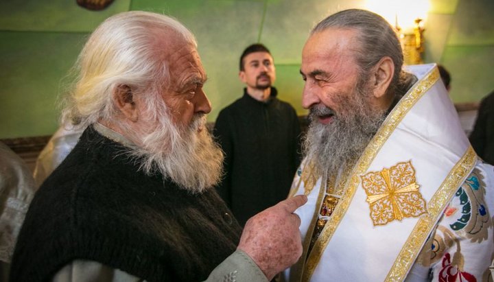 Предстоятель УПЦ освятил восстановленный иконостас в соборе Борисполя