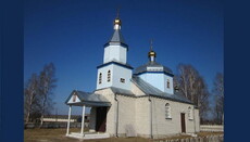 Locks cut off UOC church in Telchi village, police present