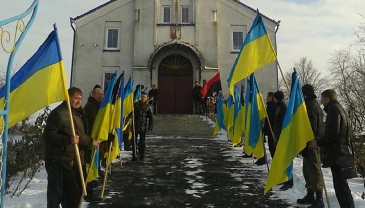 Клирик экс-митрополита Александра (Драбинко) помог перевести общину в ПЦУ