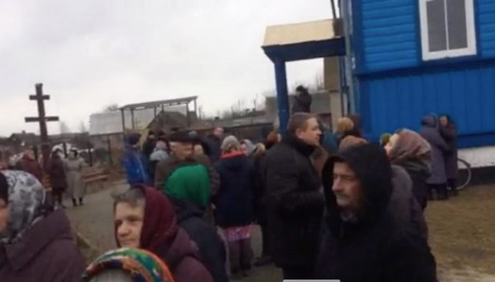 У Сусвалі активісти ПЦУ зірвали богослужіння УПЦ і влаштували провокацію