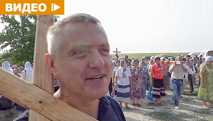 "Поставить крест - значит обозначить вектор, равняться на Господа". Интервью в Иосафатовой долине