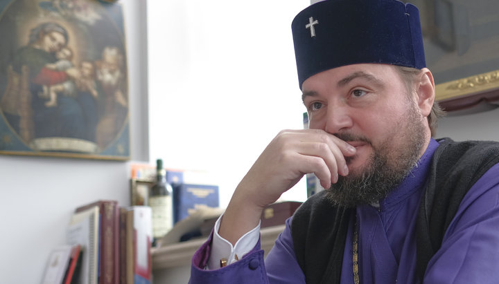 Drabinko angry at Cyprus Church urging to return temples to UOC believers
