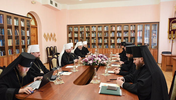 The session of the "Holy Synod" of the OCU. Photo: pomisna.info