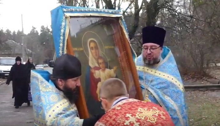 В Киев прибыла чудотворная икона «Аз есмь с вами и никтоже на вы». Фото: Скрин с YouTube