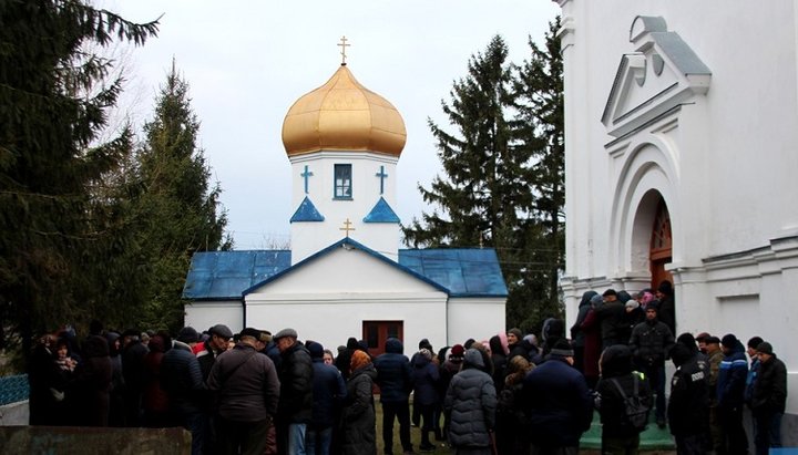 Свято-Николаевский храм в селе Мышев. Фото: Буг