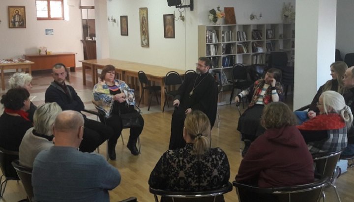 Шевчук пообіцяв завжди бути «голосом болю» для сімей Небесної сотні