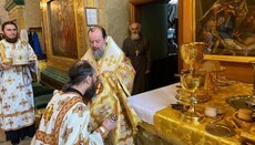 Луганский архиерей возглавил воскресное богослужение в Почаевской лавре