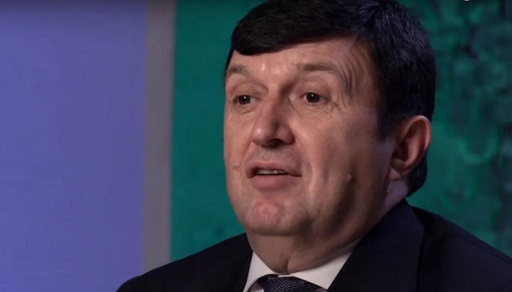 Посол Сербії в Україні Аца Йованович. Фото: скріншот з програми «Без глянцю», YouTube-канал «ВІТРАЖІ: про віру в фарбах».