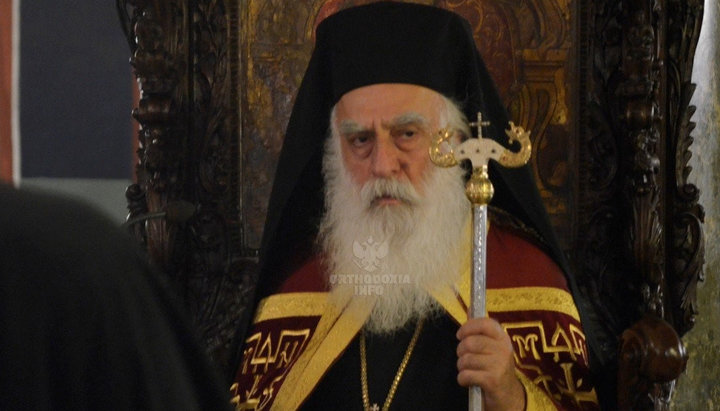 Ієрарх ЕПЦ просить дозволу служити на Страсній і Світлій седмиці