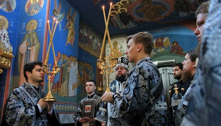 У Київській духовній академії звершили молебень за дітей-аутистів