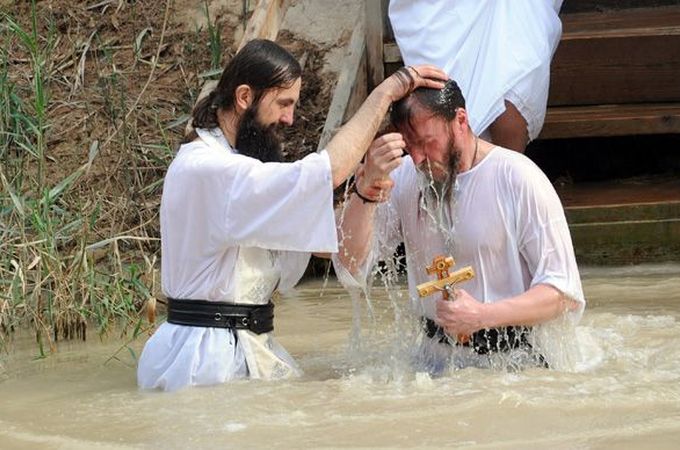 TOP-10 most vivid Theophany photos from around the world