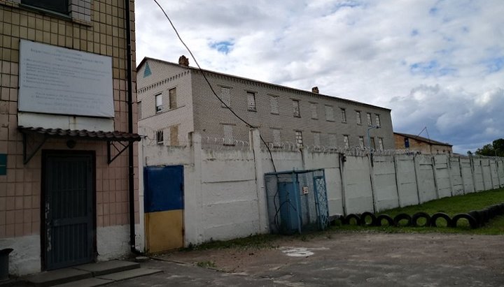 КДАіС передала 2 тонни продуктів Бориспільській виправній колонії