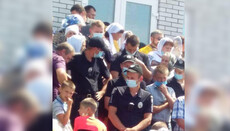 У Новоживотові активісти ПЦУ захопили храм УПЦ