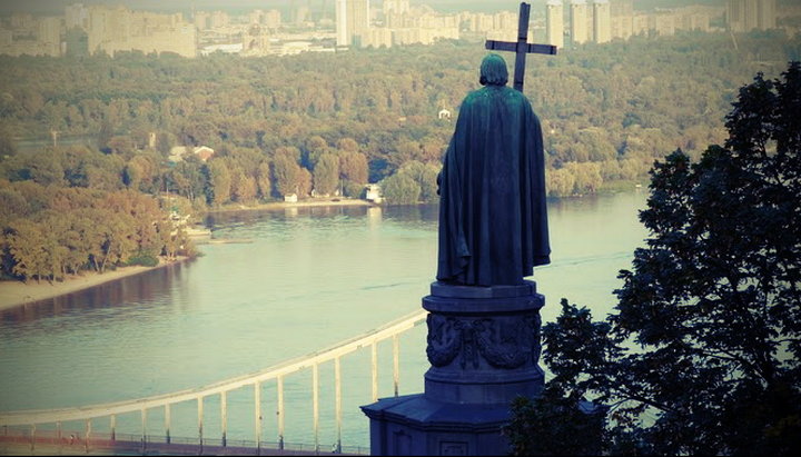 Князь Володимир проти ідолів Нового світового порядку