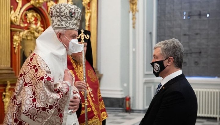 У відреставрованій Андріївській церкві пройшло перше богослужіння Фанару