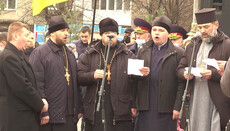 OCU "priests" in Ivano-Frankivsk sing "Our father Bandera"