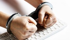 Во Франции задержали 5 человек, угрожавших девушке из-за критики ислама