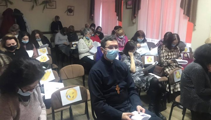 Викладачі «Основ християнської етики» на презентації проекту «Католицизм». Фото: facebook.com/CATHOLICISM.ua/